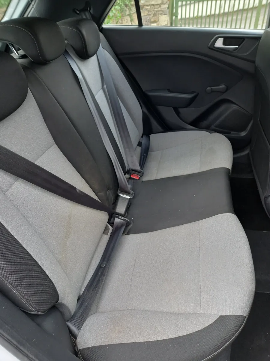 2015 Hyundai i20 1.2 Petrol - Image 2