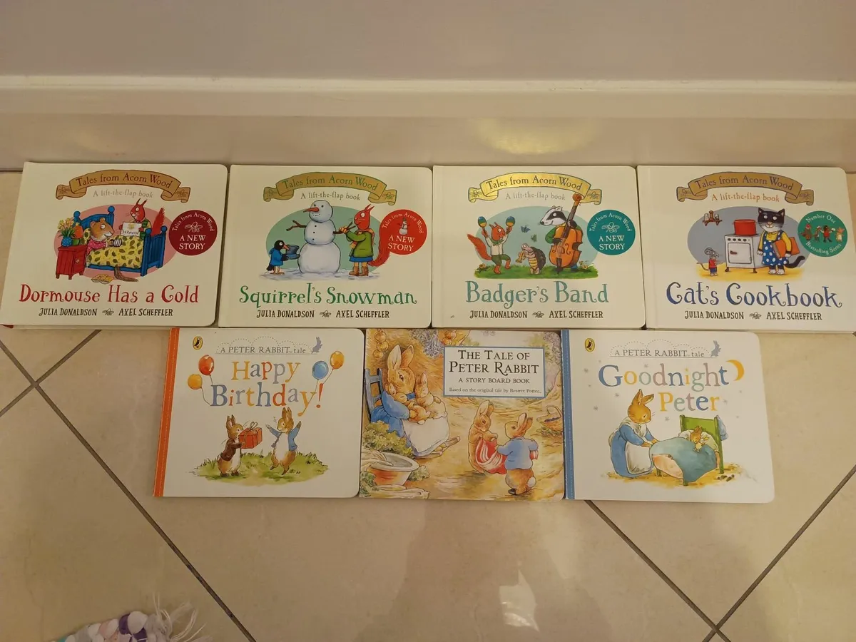 Children's Books and Puzzle - Image 1