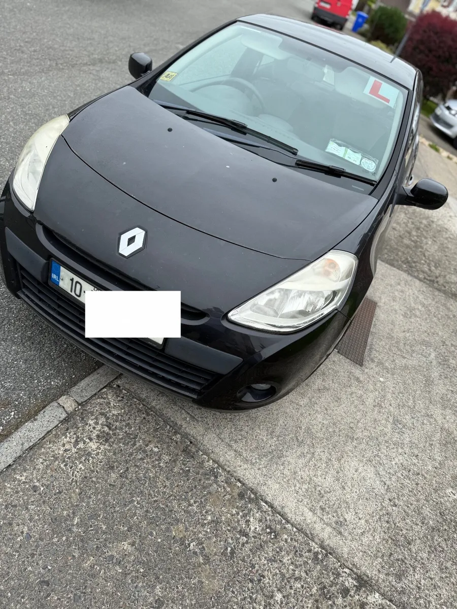 Renault Clio 2010 - Image 2
