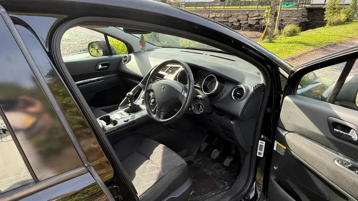 Peugeot 3008 2011 - Image 4