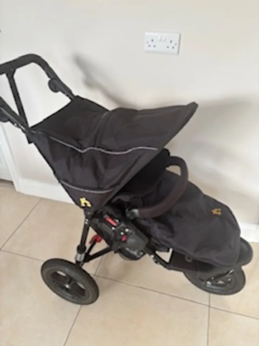Out n about Buggy - Image 1