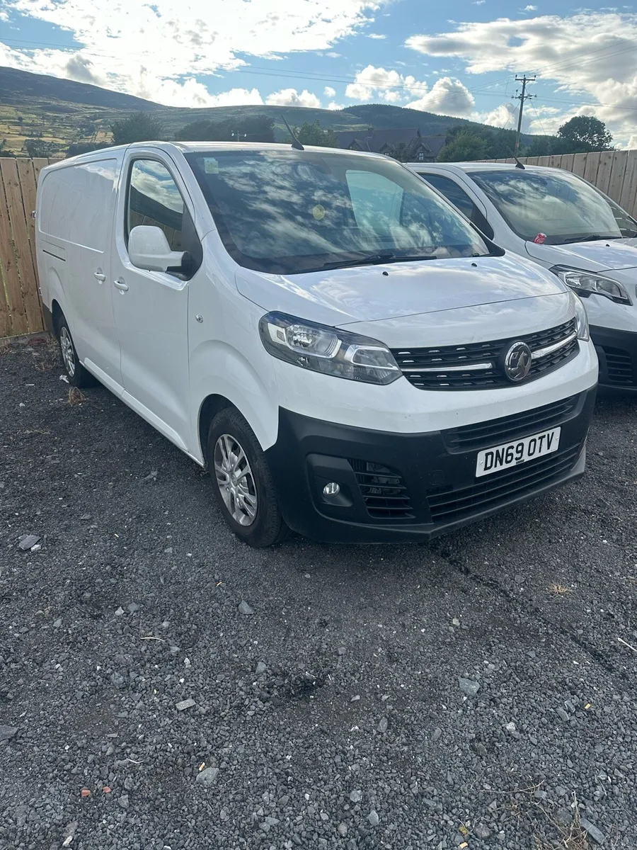 2019 Vauxhall vivaro for breaking 1.5 - Image 1