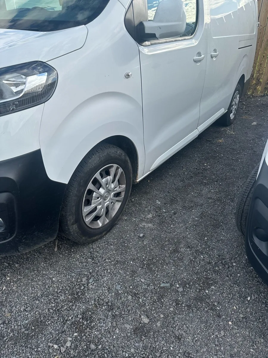 2019 Vauxhall vivaro for breaking 1.5 - Image 3
