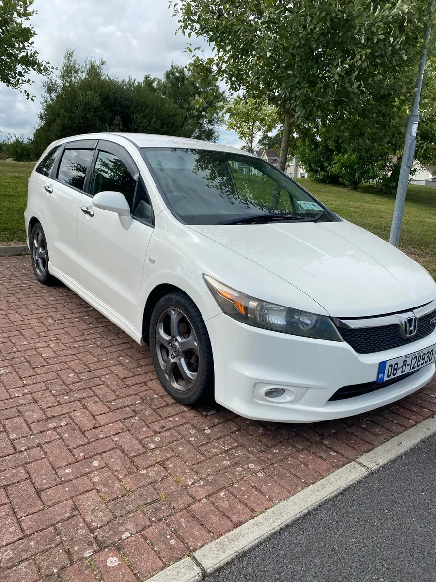 Honda Stream Automatic - Image 1