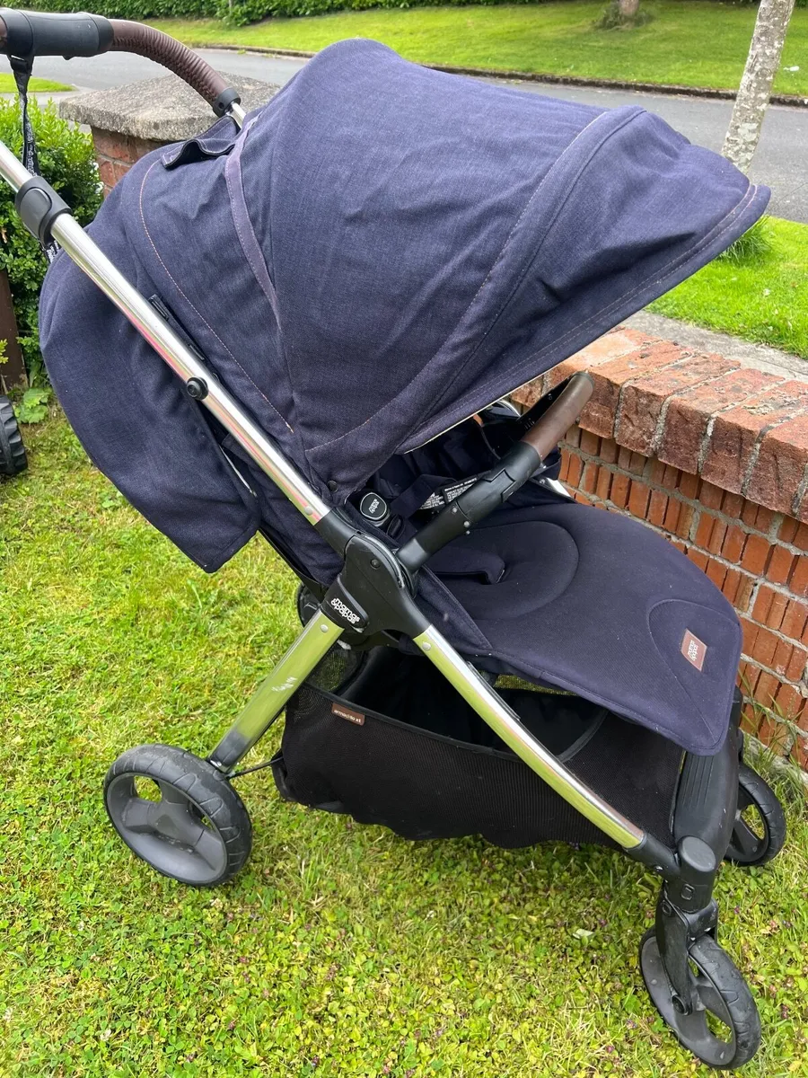 Mamas and Papas pram - Image 1