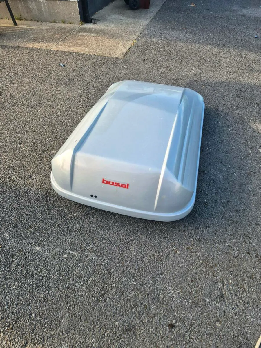 Roof box - Image 4