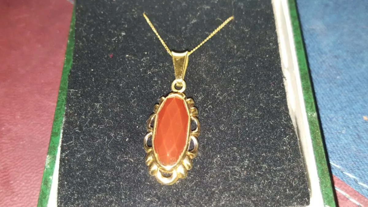 VICTORIAN, 9CT Old Gold Ladies 18"Oval Necklace ! - Image 1