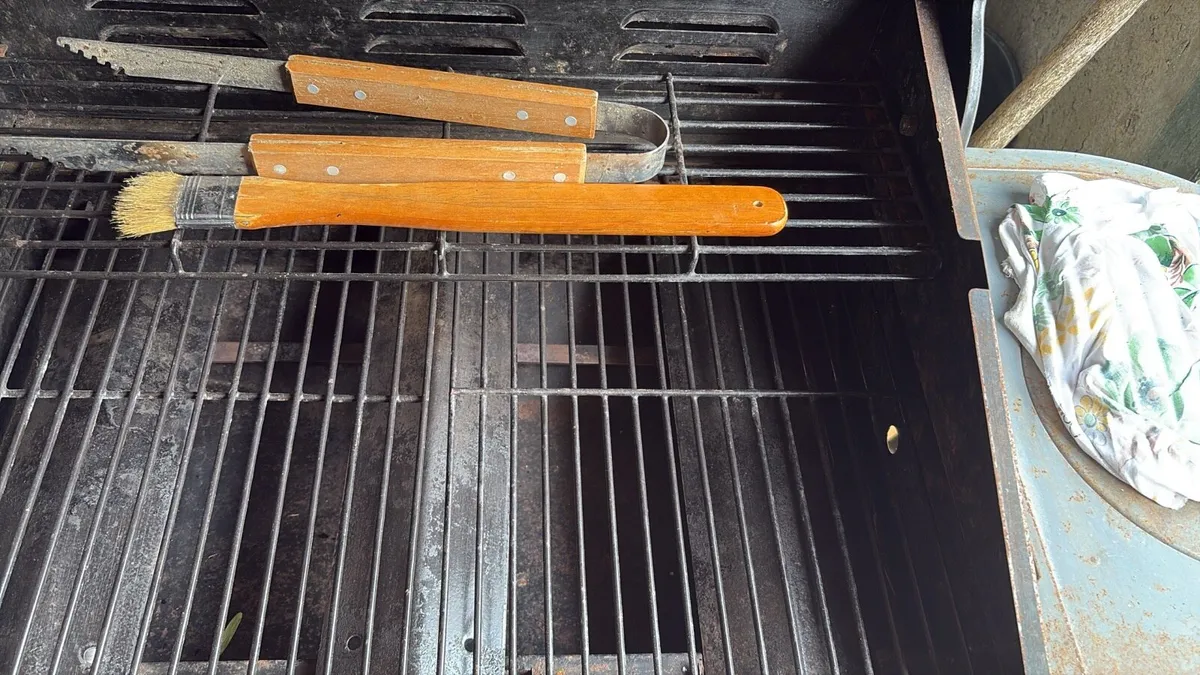 Barbecue oven - Image 2
