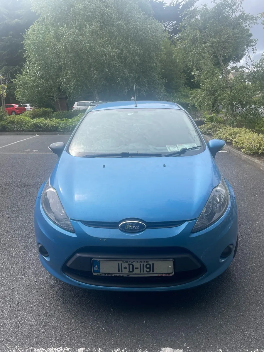 2011 Ford Fiesta - Image 1