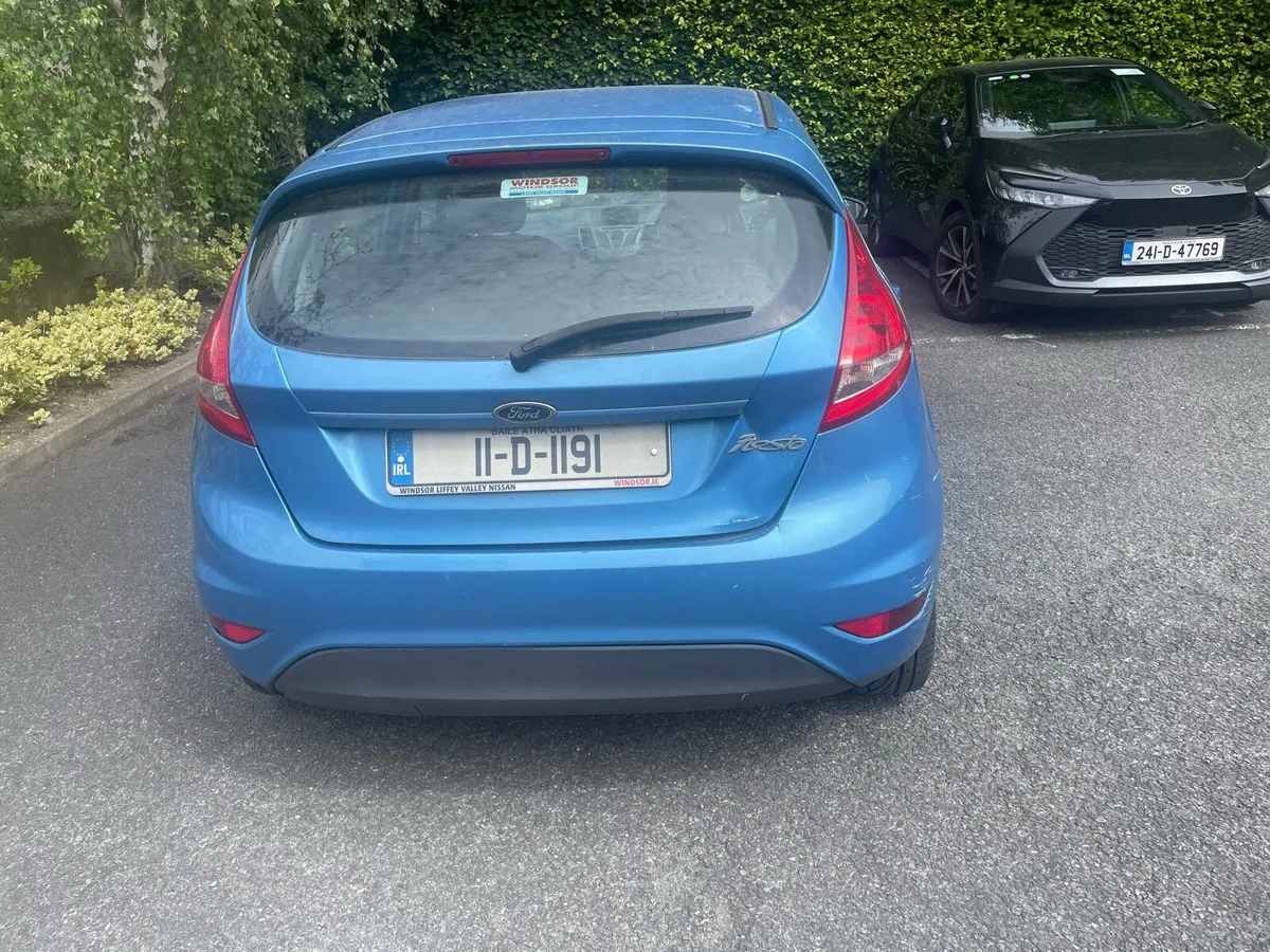 2011 Ford Fiesta - Image 3