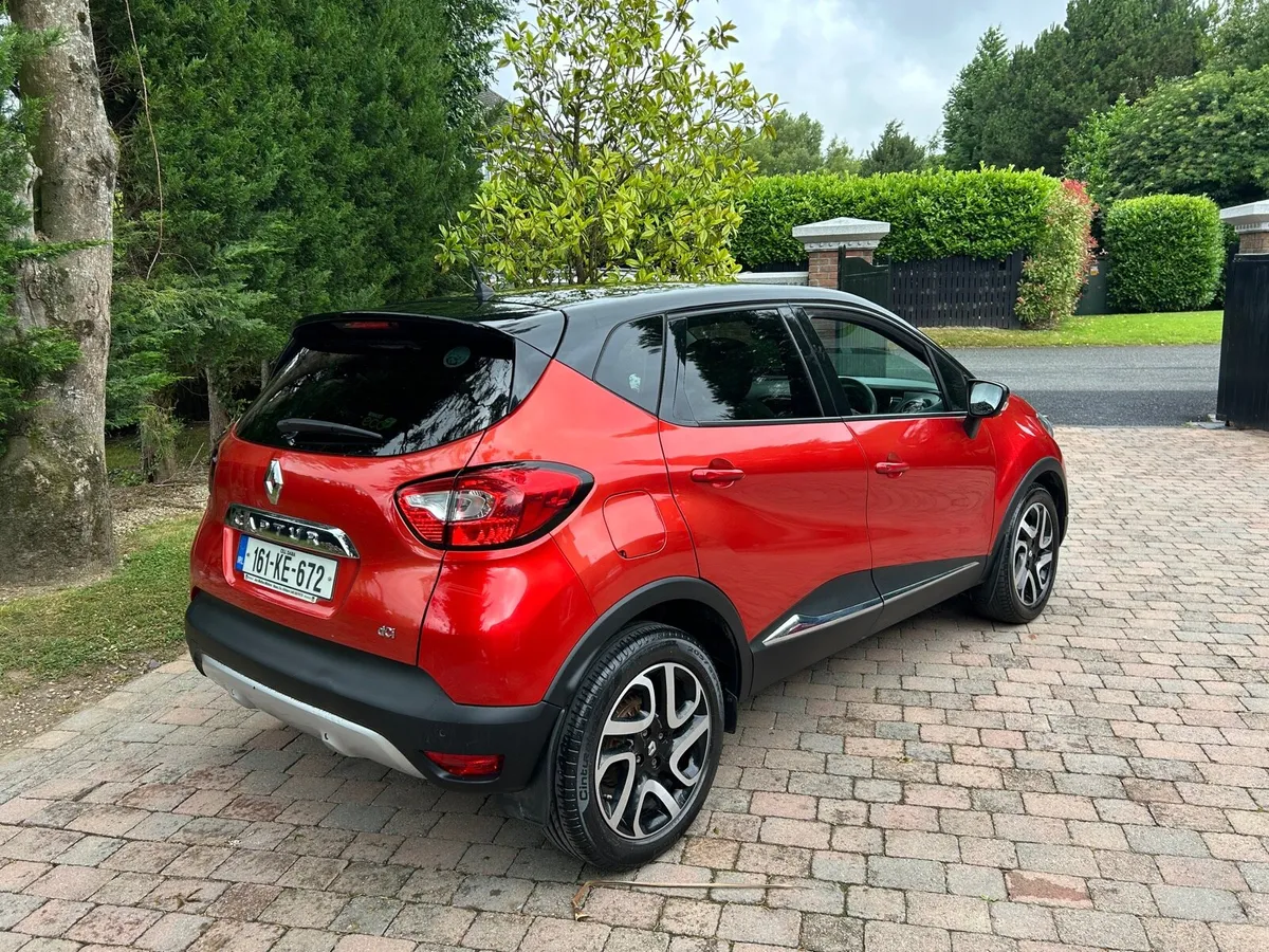 16 Renault Captur Signature Deposit Taken - Image 3