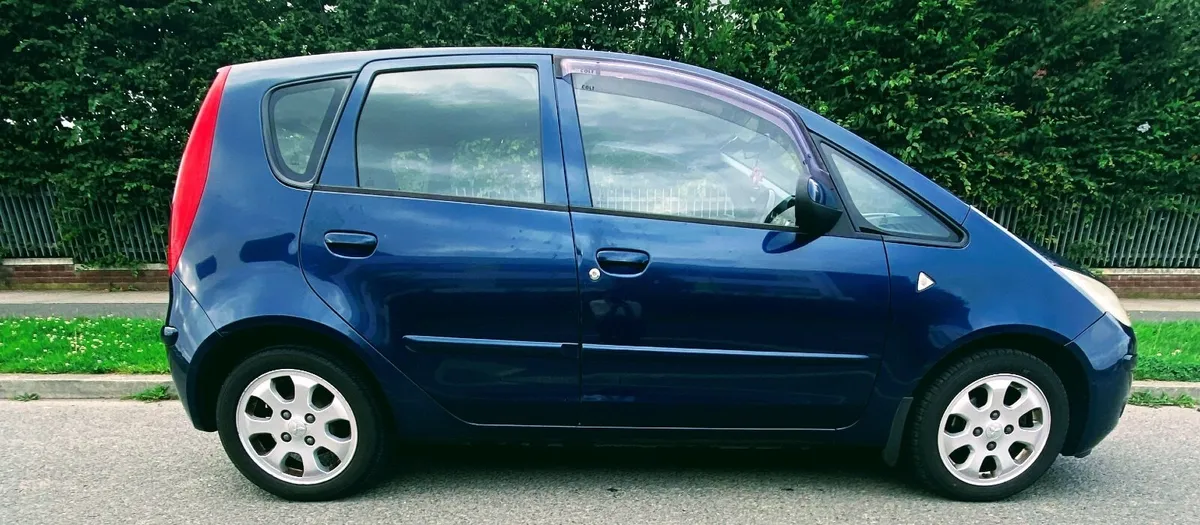 Immaculate Mitsubishi Colt Diamond - Image 3