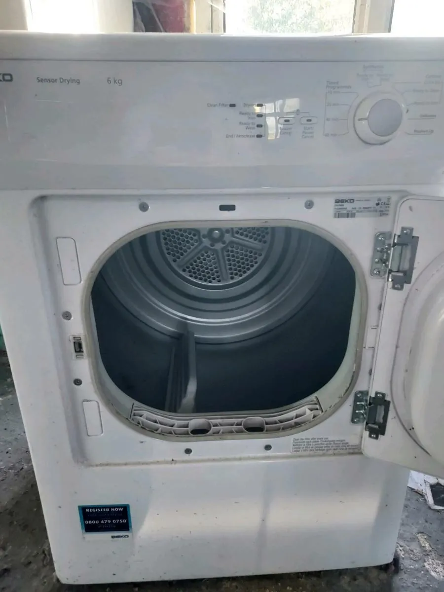 Vented tumble dryer - Image 2