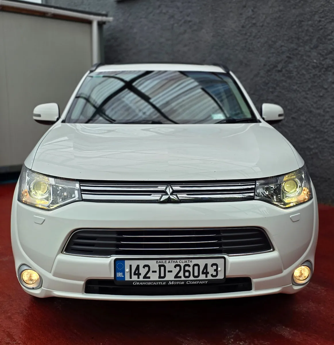 Mitsubishi Outlander ~Hybrid auto 154KM Full Opt - Image 2