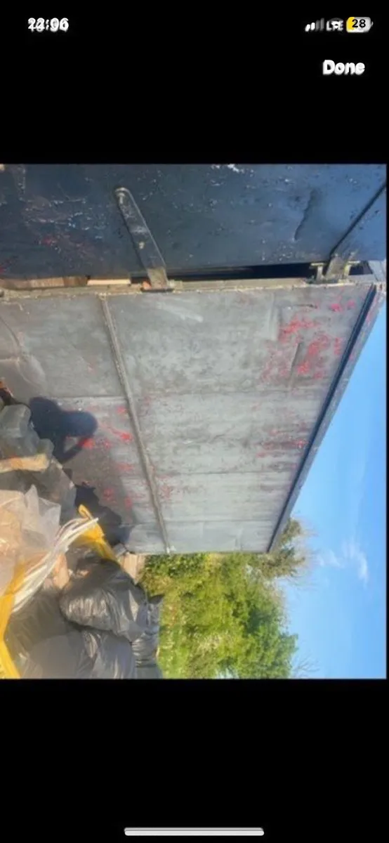 Shipping Container/Shed - Image 4