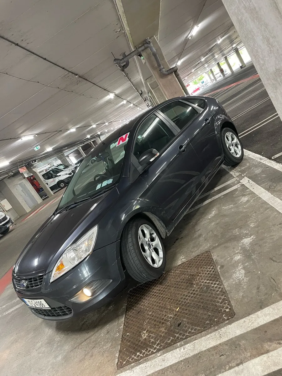 2010 Ford Focus Low Mileage - Image 2