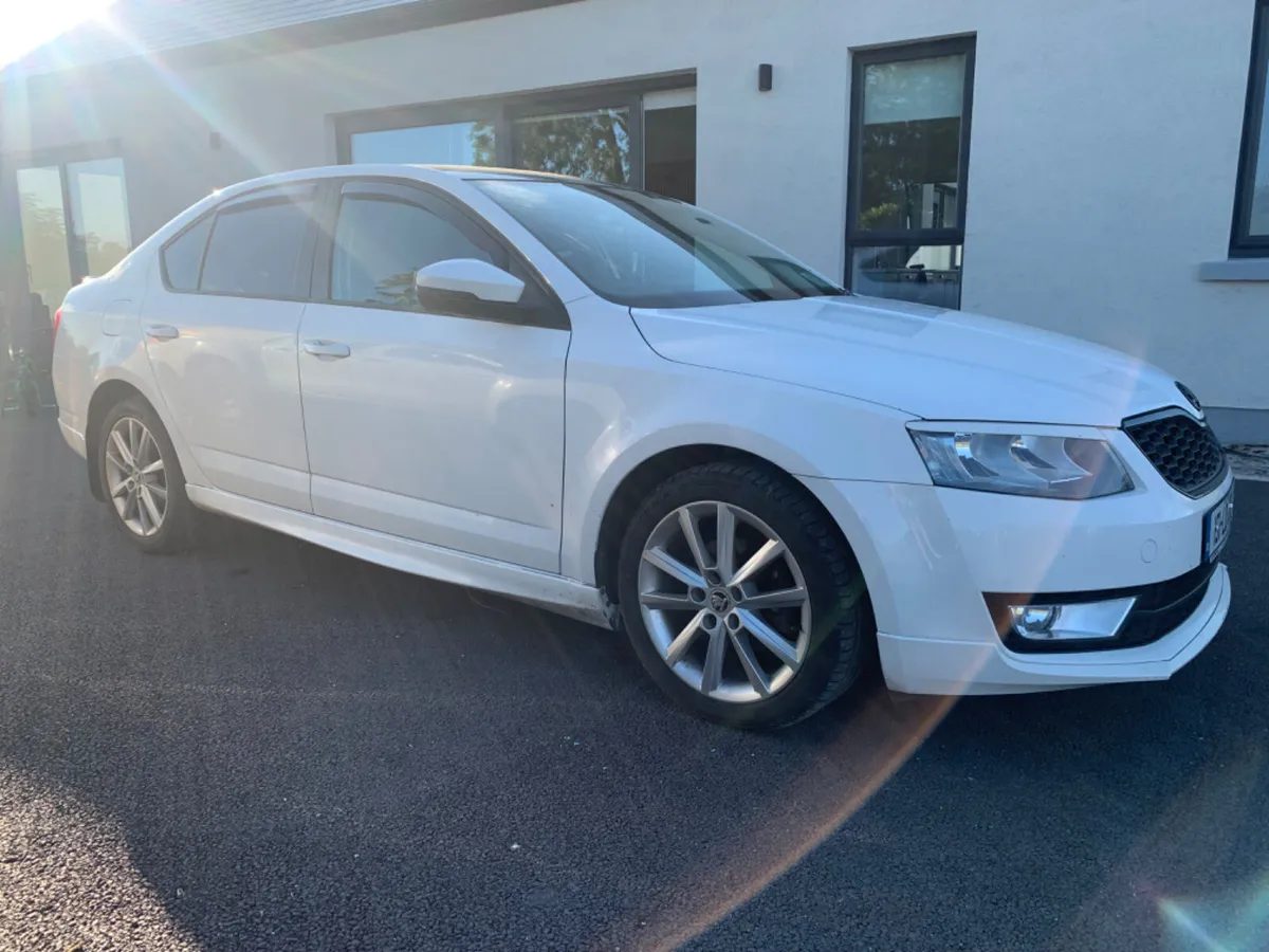 Skoda Octavia 2015 - Image 1