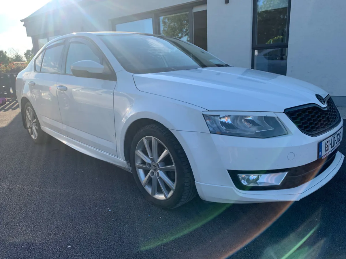 Skoda Octavia 2015 - Image 2