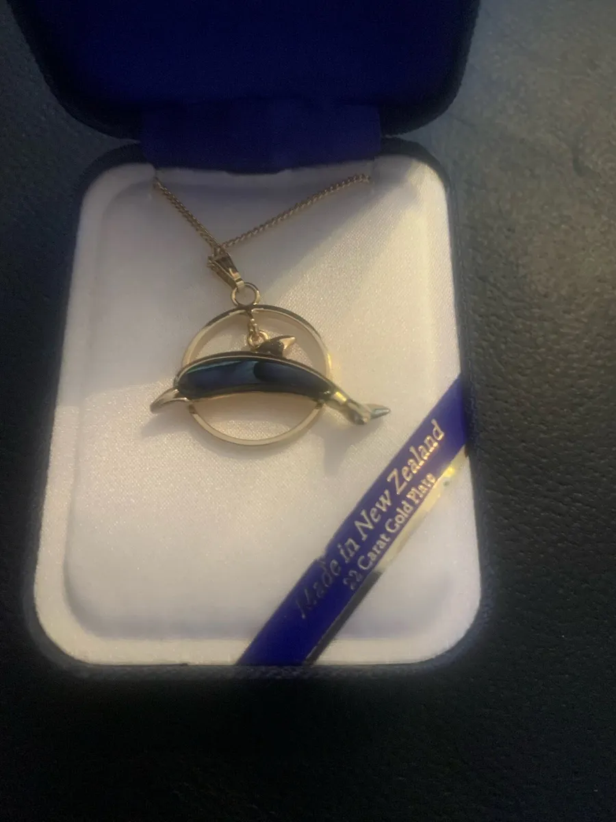 22 ct gold plate dolphin chain - Image 3
