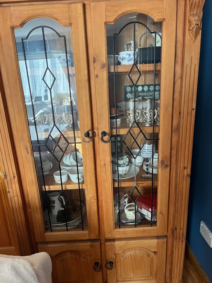 Cabinet - Image 3