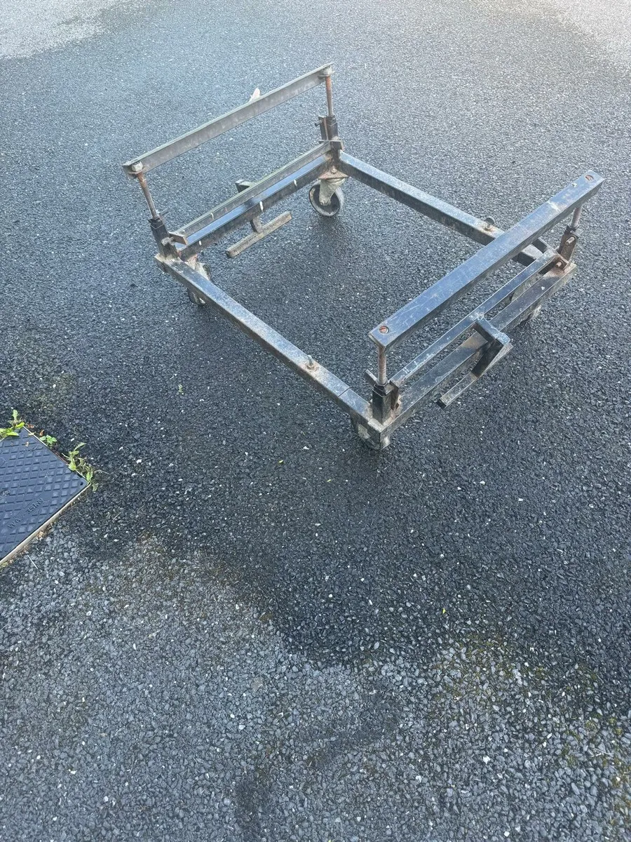 Pool table trolley - Image 1