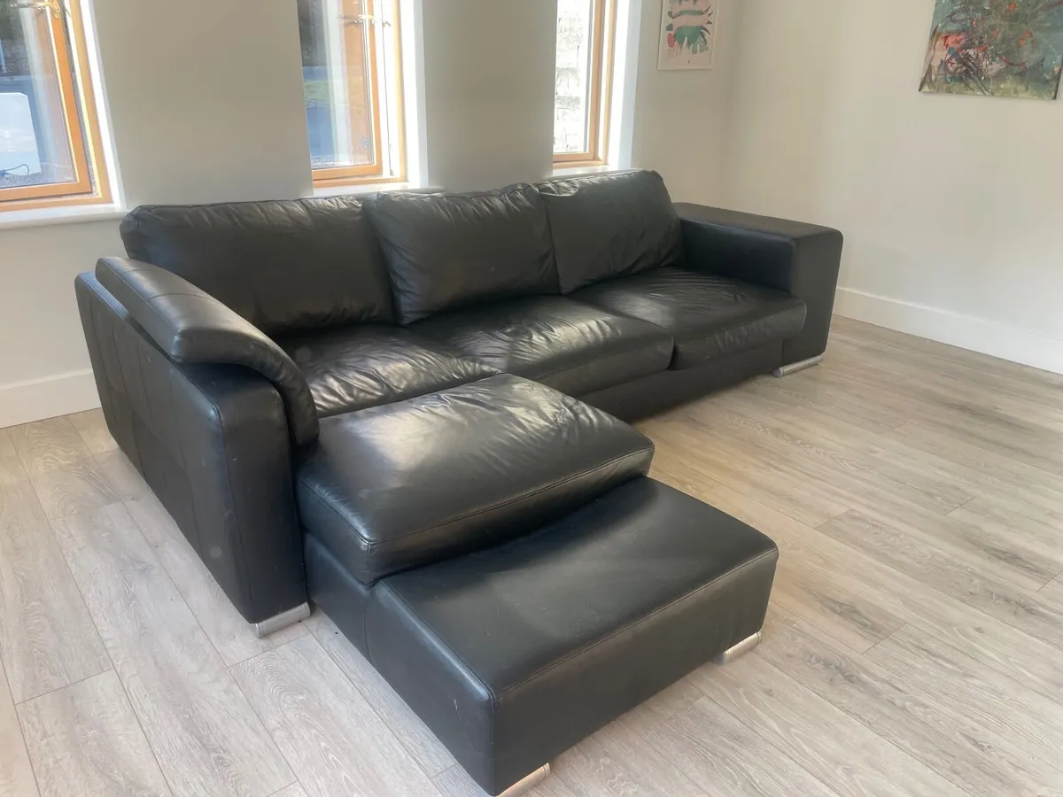 Couch - Image 1