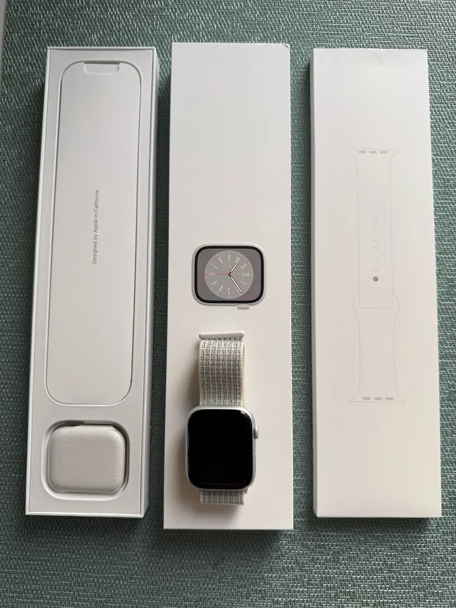 Apple Watch S8 - Image 1