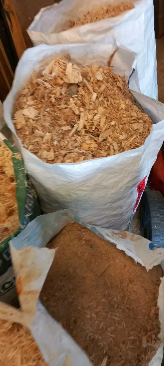 Sawdust free - Image 1