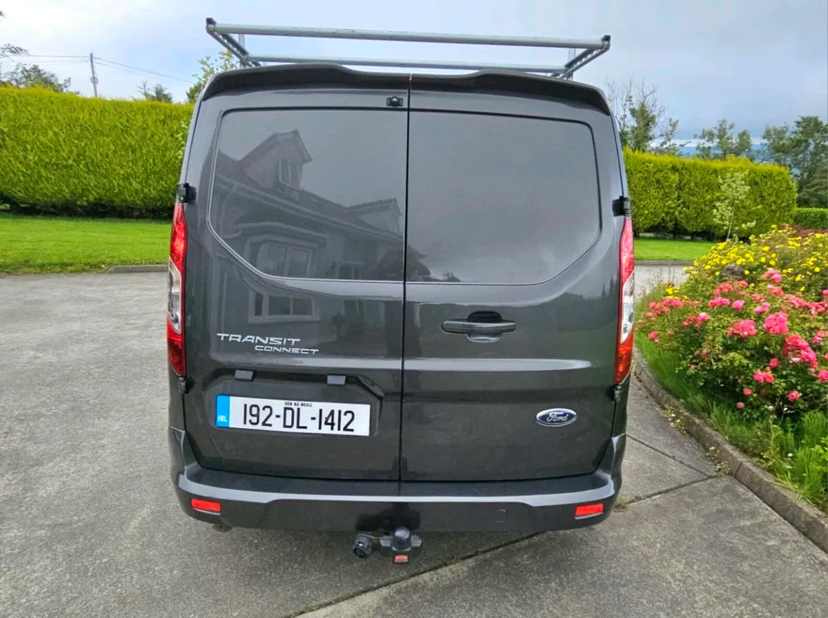 Van - Image 3