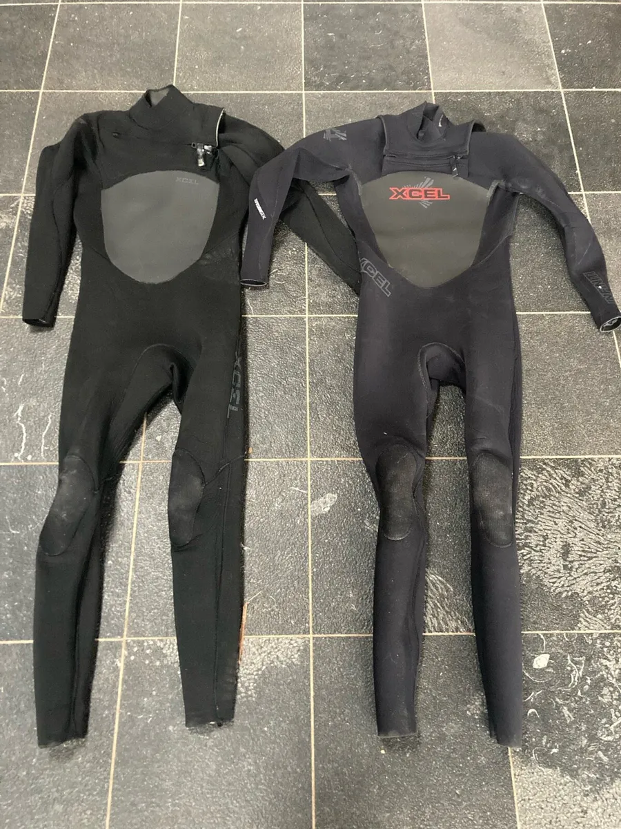 Mens Xcel wetsuit medium small - Image 2