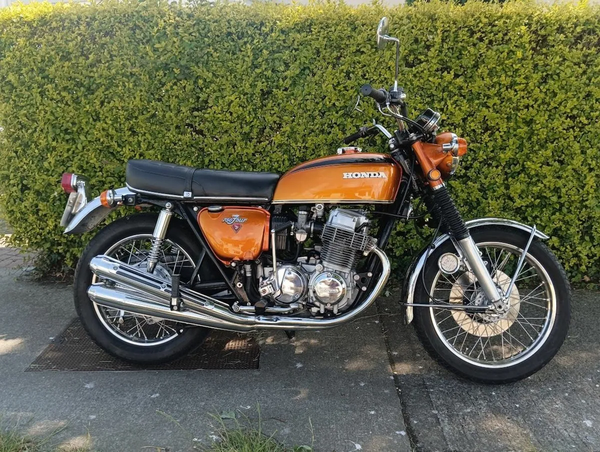 Honda CB750 K1   1972   (Show Winner) €12,500 - Image 3