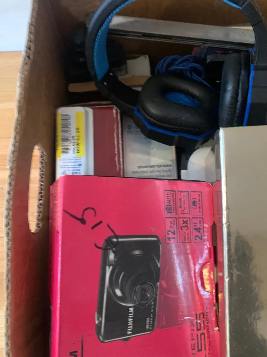 Carboot items - Image 1