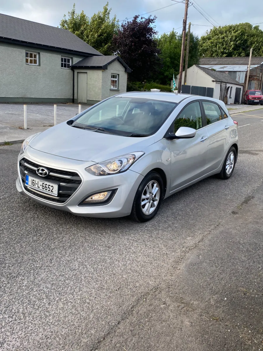 Hyundai i30 2016 - Image 2