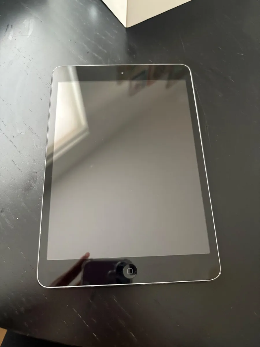 iPad mini - Image 1