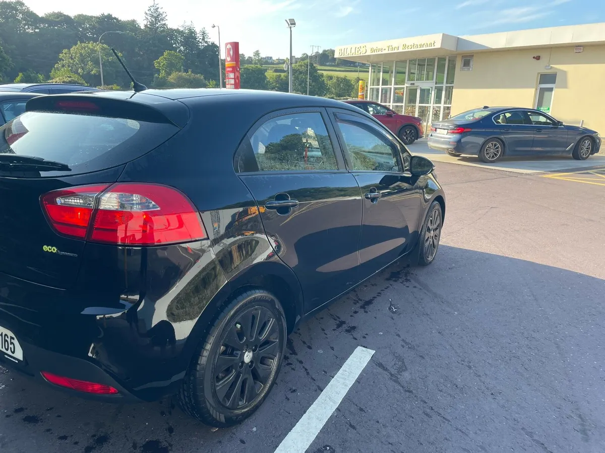 Car - Image 2