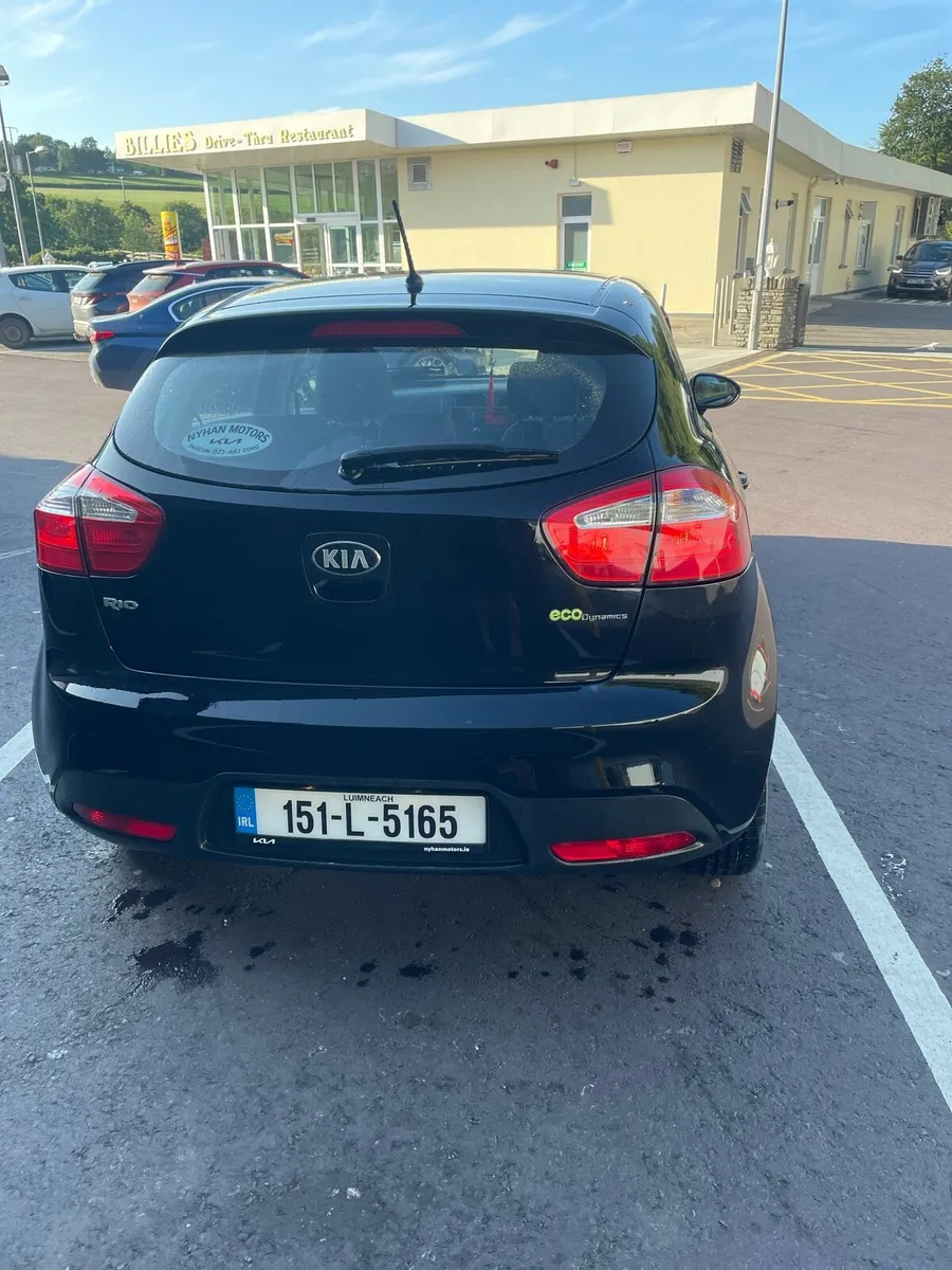 Car - Image 3