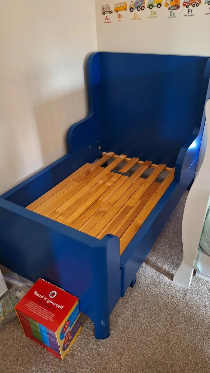 Free to take away-Ikea Busunge Extendable Bed - Image 1