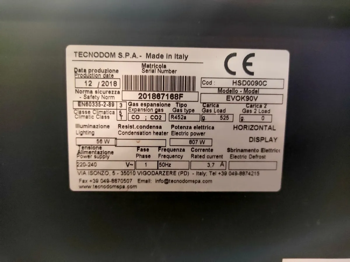 EVOK 90V Glass Ventilated Display - Image 4