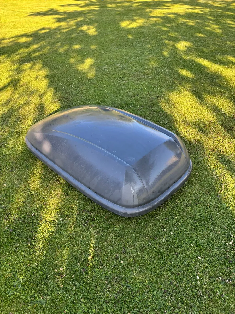 Halfords 470L Roof Box 148cm long - Image 3