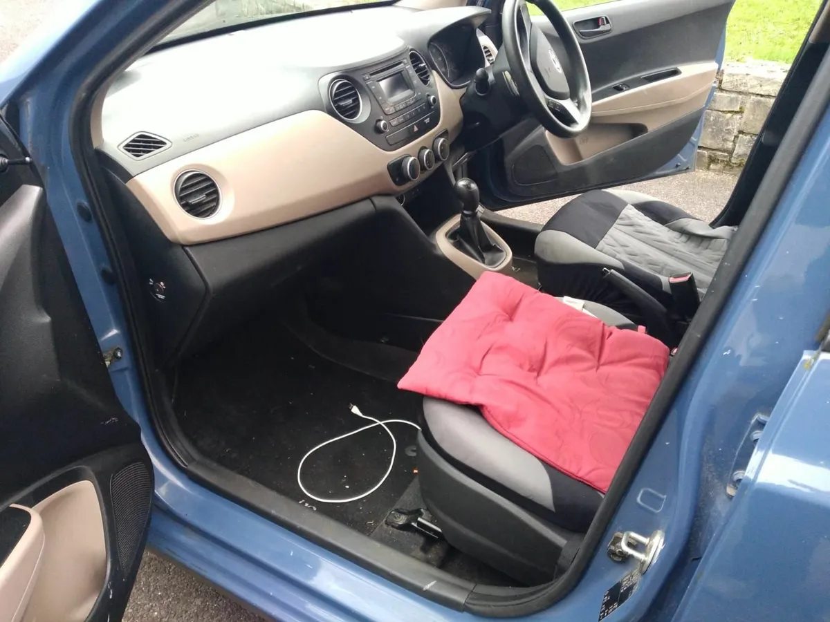 Hyundai i10 2014 - Image 2