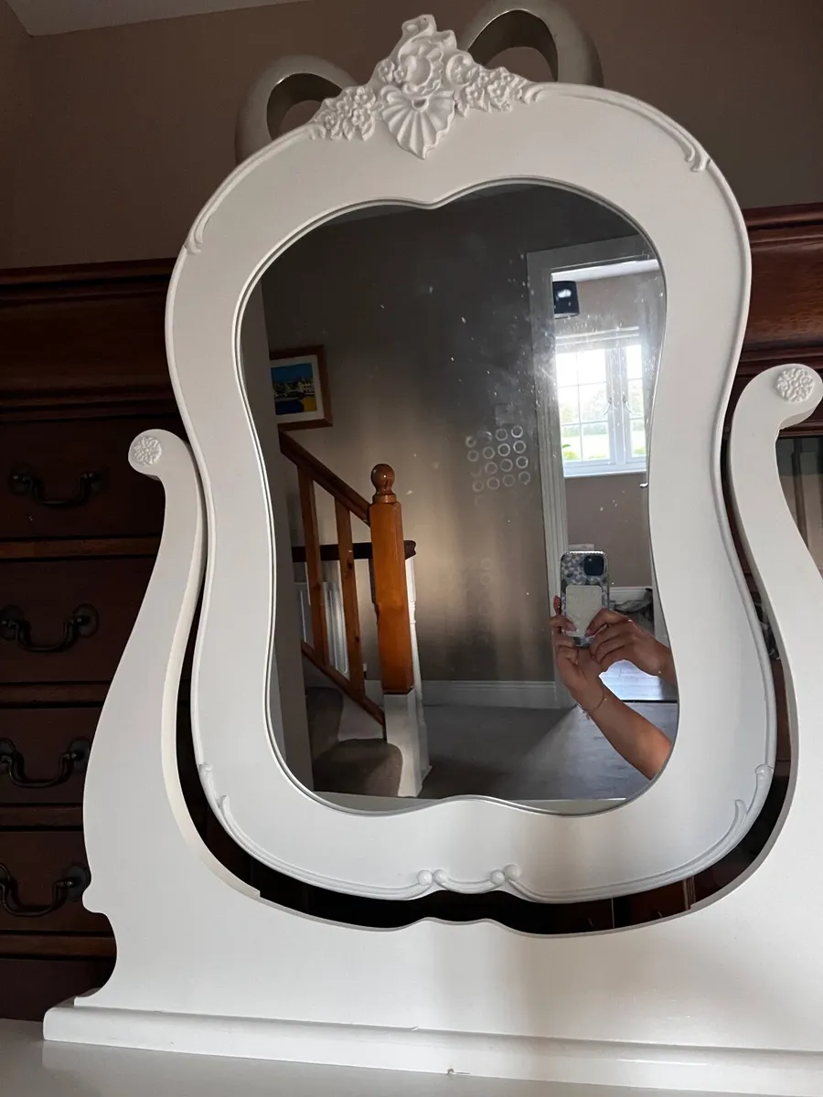 Dressing Table - Image 4