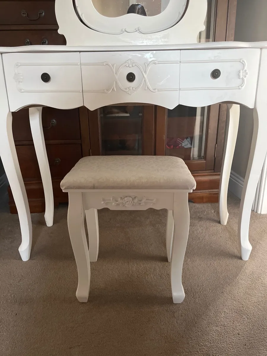 Dressing Table - Image 2