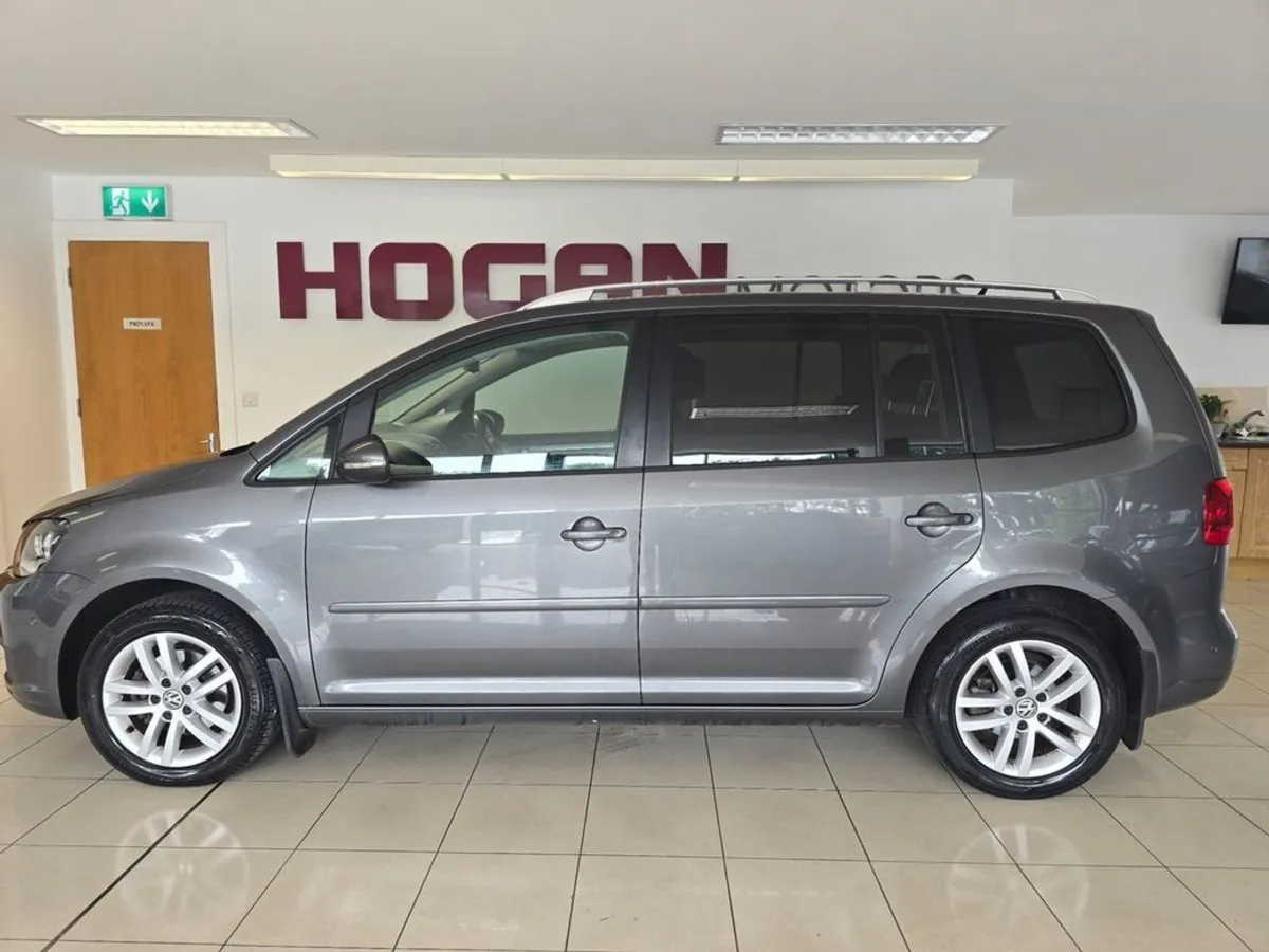 Volkswagen Touran 7 Seats SE Diesel Automatic - Image 4