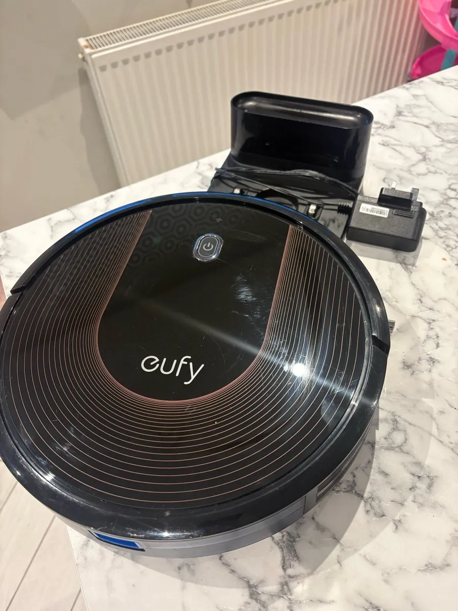 Eufy BoostIQ RoboVac 30c - Image 2