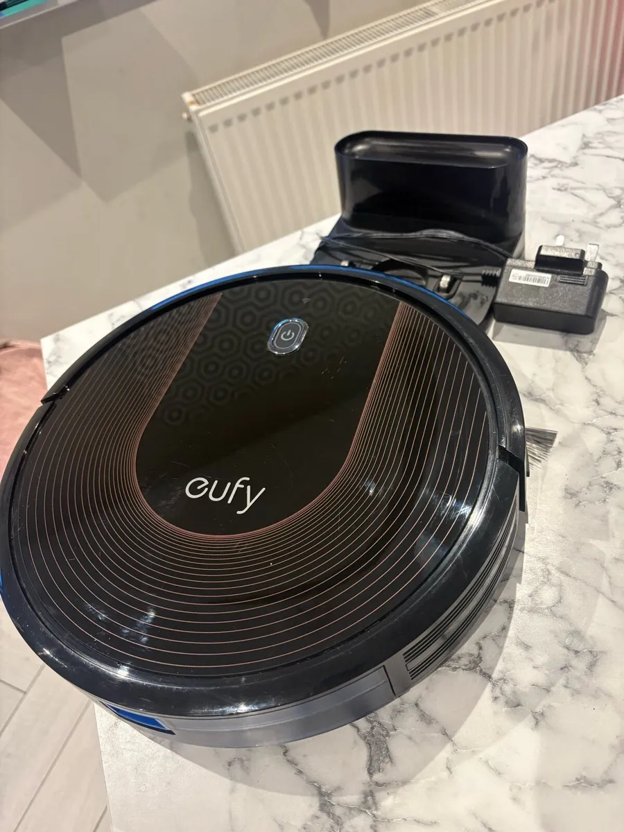 Eufy BoostIQ RoboVac 30c - Image 3