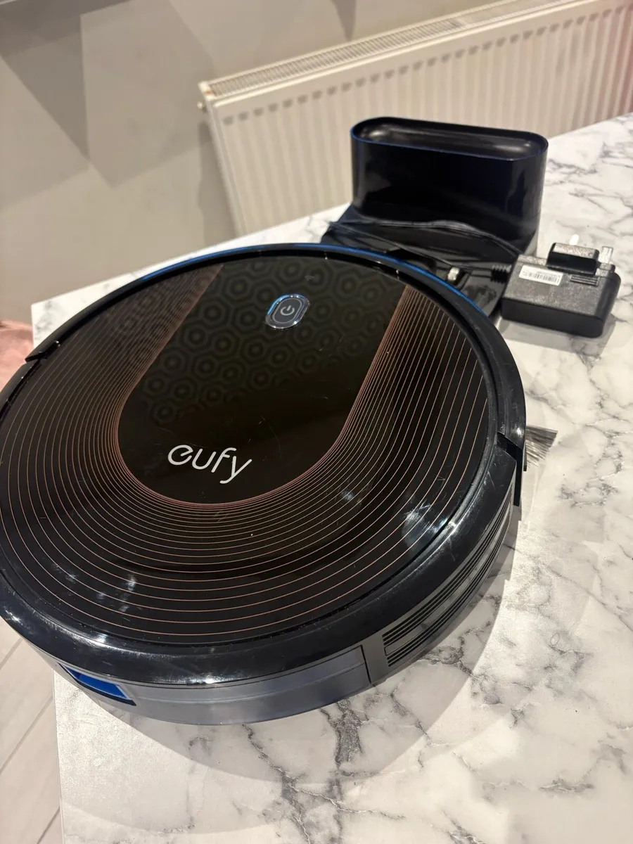 Eufy BoostIQ RoboVac 30c - Image 4