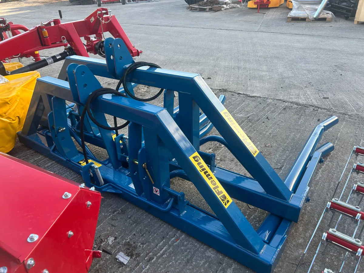 Fleming Double Bale Handler - Image 2
