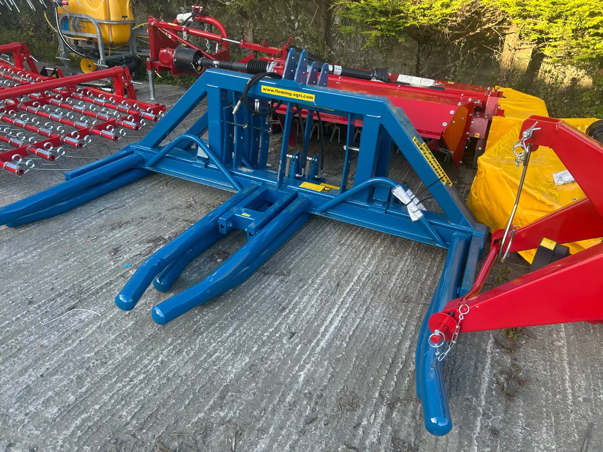 Fleming Double Bale Handler - Image 1
