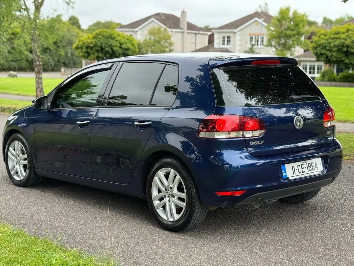 €4250 Volkswagen Golf 2011 Highline 1.6 Diesel - Image 3