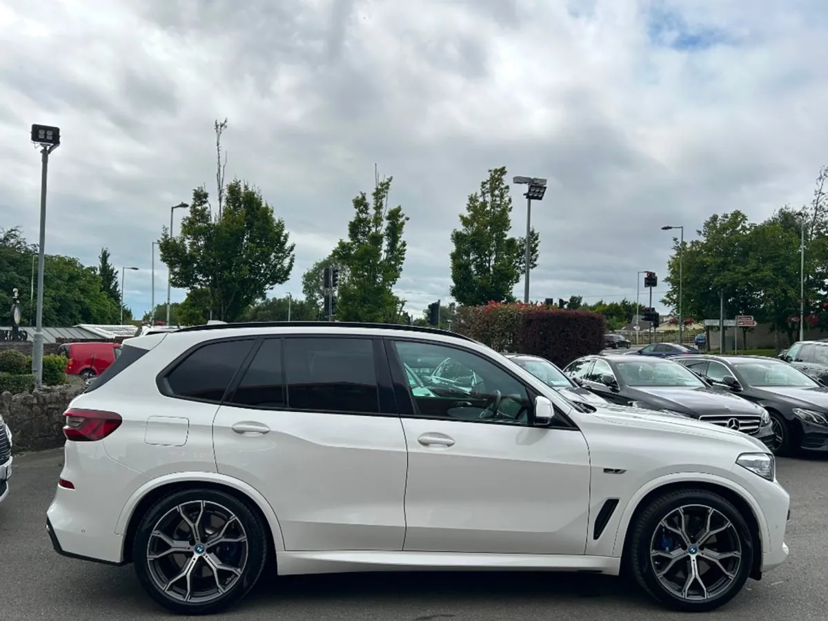 BMW X5 Xdrive 45e M-sport PRO Phev  high Spec - Image 4